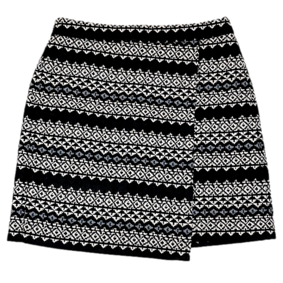LOFT Blue and White Tribal Print Wrap Front Skirt Size 4 - Picture 1 of 8